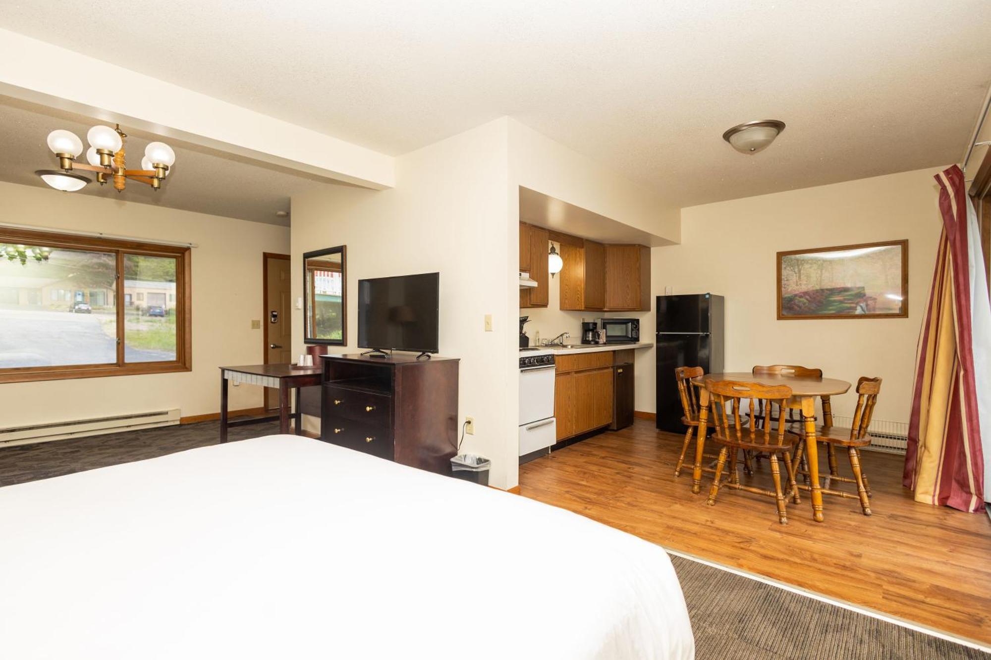 Brentwood Motor Inn Marquette Buitenkant foto