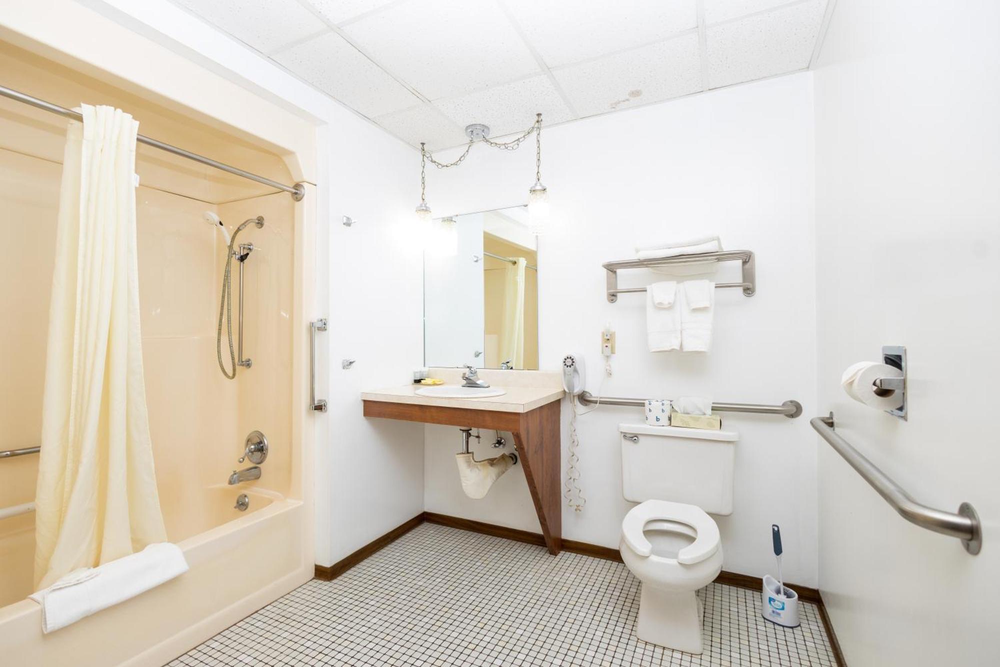 Brentwood Motor Inn Marquette Buitenkant foto