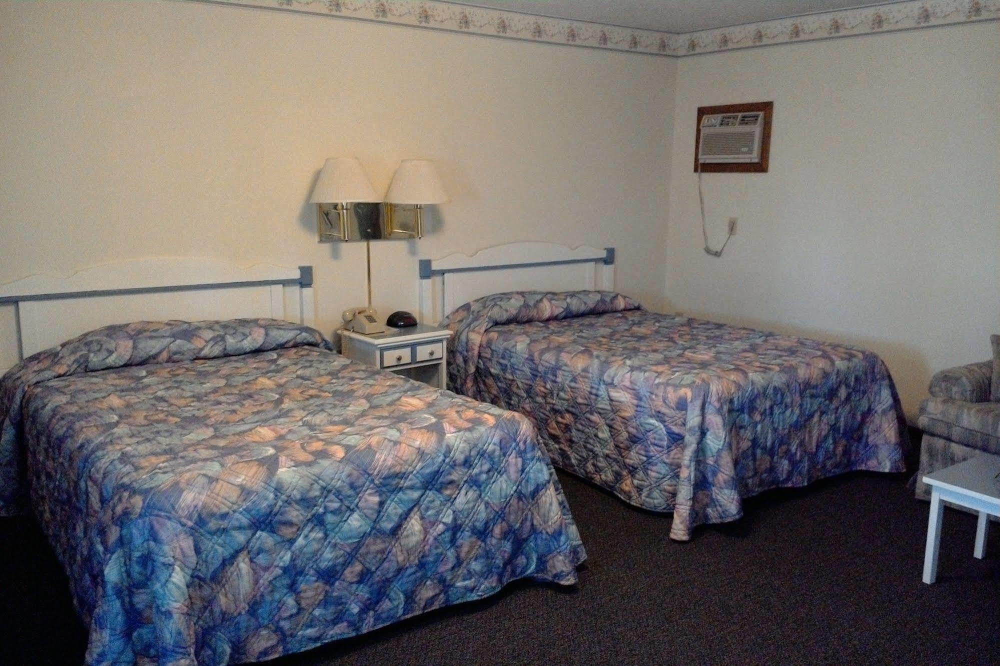 Brentwood Motor Inn Marquette Buitenkant foto