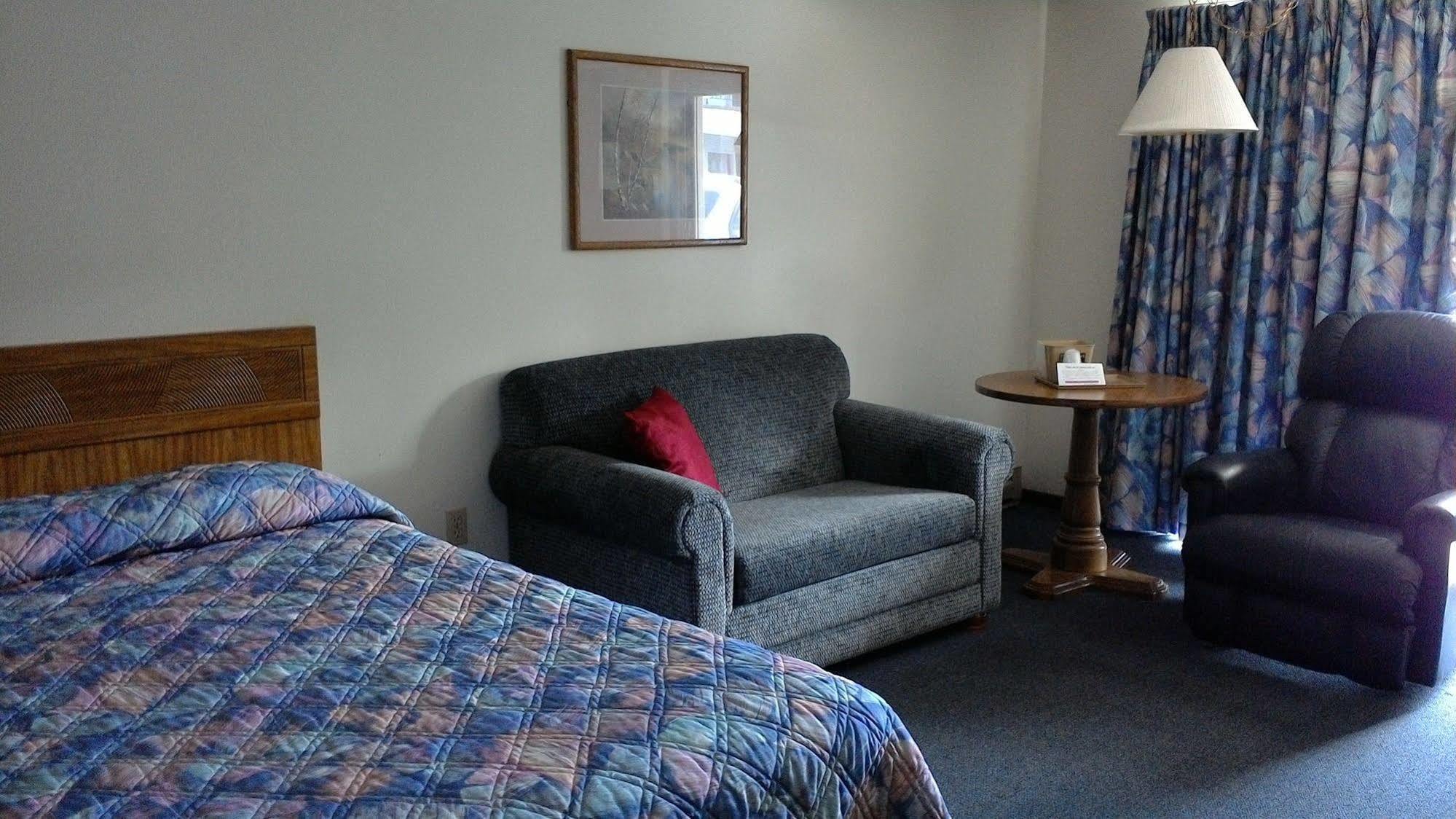 Brentwood Motor Inn Marquette Buitenkant foto