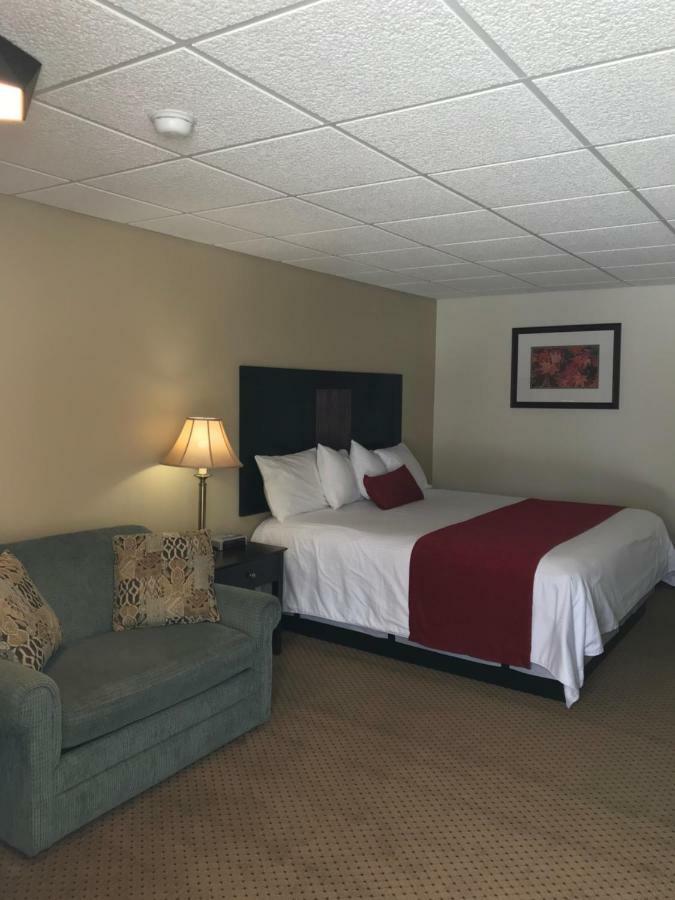 Brentwood Motor Inn Marquette Buitenkant foto