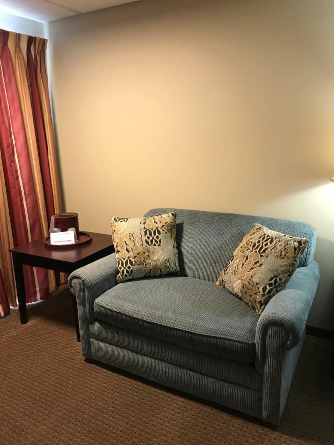 Brentwood Motor Inn Marquette Buitenkant foto
